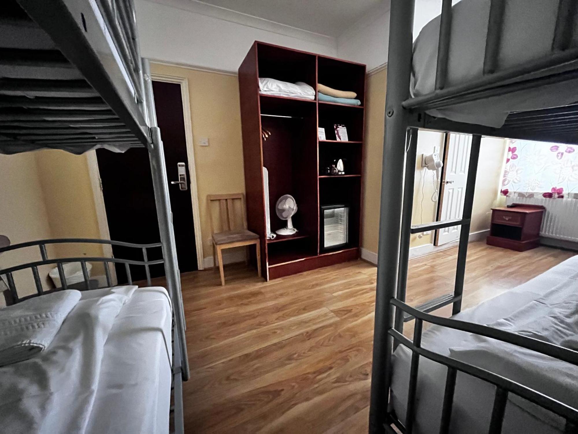 Dolphin Inn - The Lodge London Szoba fotó